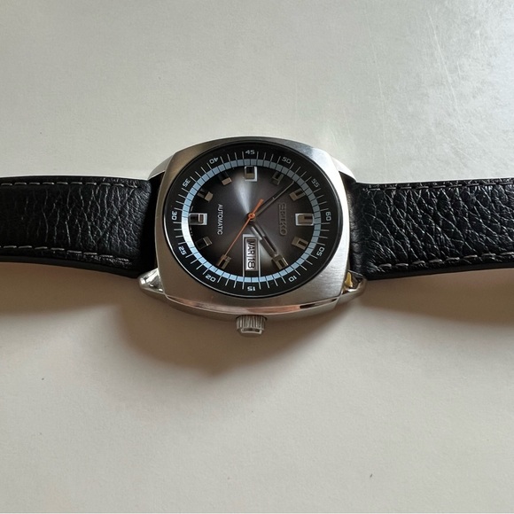 SEIKO AUTOMATIC 21 JEWEL DAY/DATE STAINLESS STEEL 45MM WATCH 7S26-04BO - Picture 2 of 12